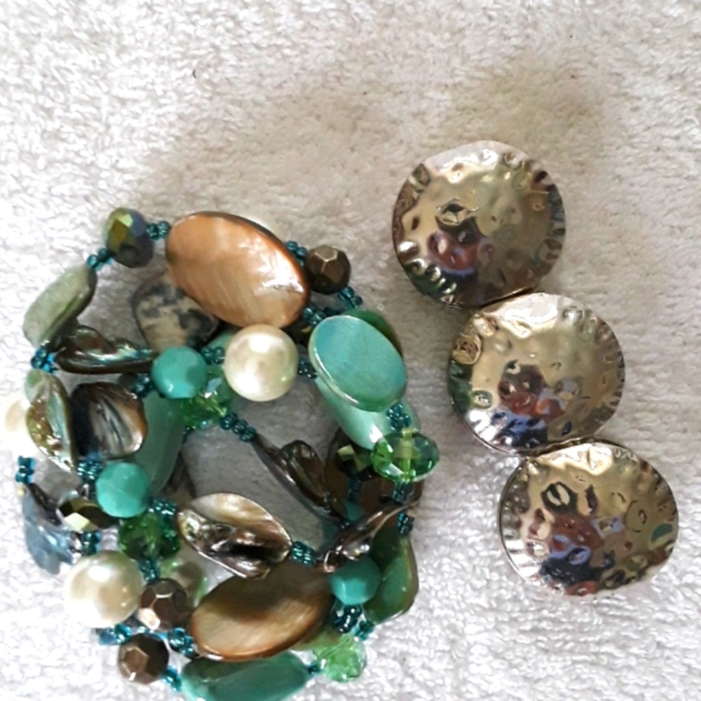 Set of 6 stretch bracelets